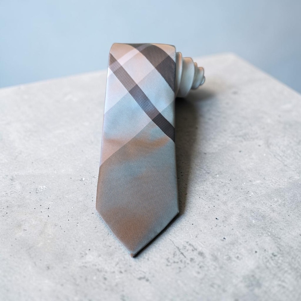 Geoffrey Beene slim‎ greyscale check tie necktie